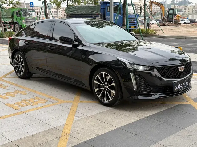 Cadillac CT5 — Фото автомобиля 3
