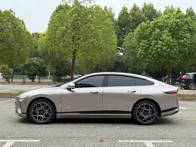 Changan Qiyuan A07 — Фото автомобиля 12