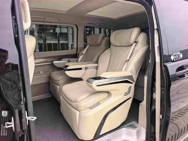 Mercedes-Benz V-Class — Фото автомобиля 7