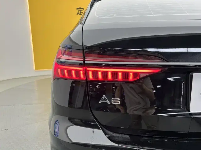 Audi A6 — Фото автомобиля 10