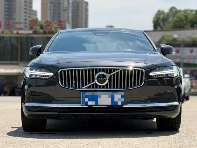 Volvo S90 — Фото автомобиля 2