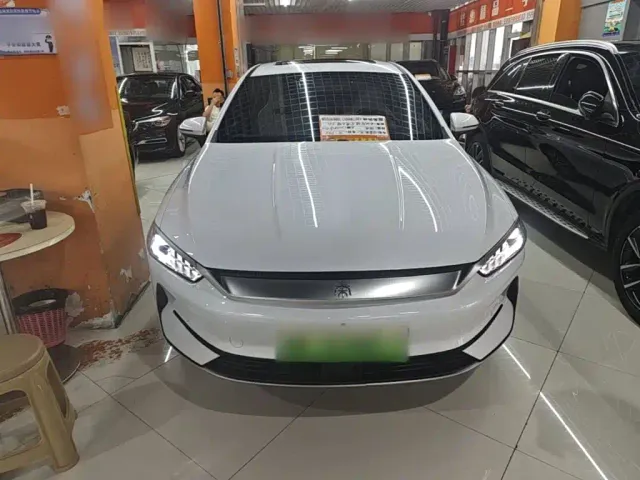 BYD Qin PLUS — Фото автомобиля 2