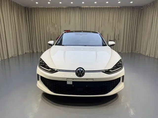 Volkswagen Lamando — Фото автомобиля 2