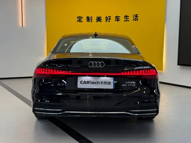 Audi A7L — Фото автомобиля 6