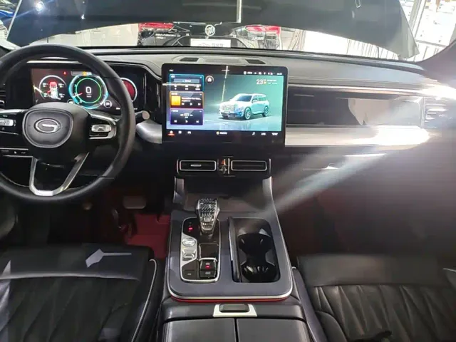 GAC Trumpchi GS8 — Фото автомобиля 12