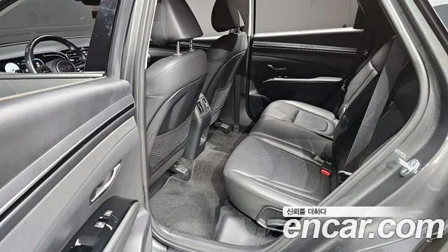 Hyundai Tucson Tucson (NX4) Бензин 1.6 Turbo 4WD — Фото автомобиля 12