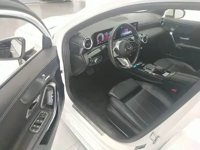 Mercedes-Benz A-Class — Фото автомобиля 15
