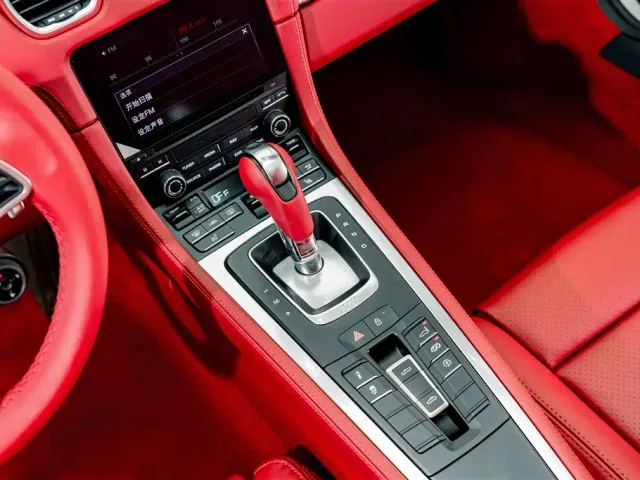 Porsche 718 — Фото автомобиля 12