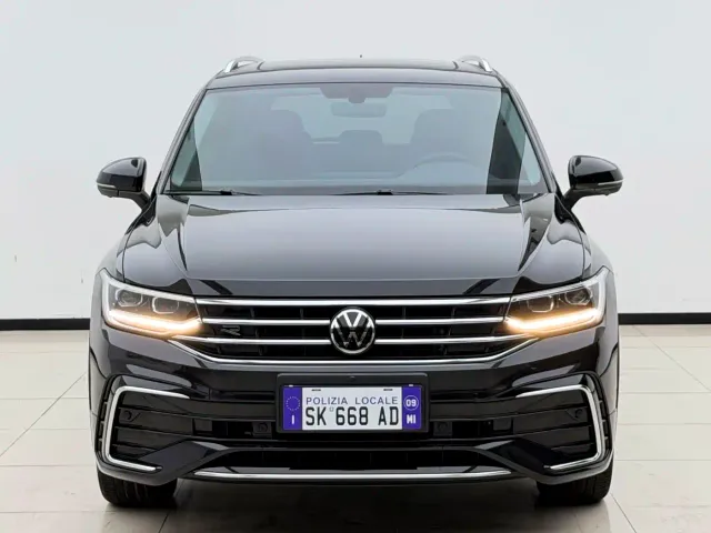 Volkswagen Tiguan L — Фото автомобиля 2