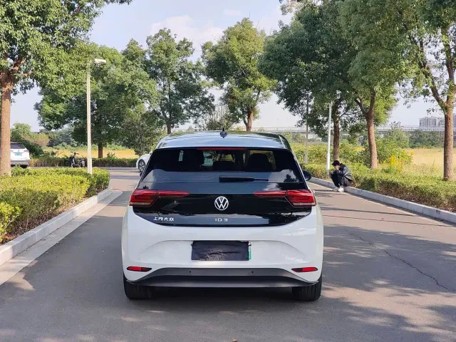 Volkswagen ID.3 — Фото автомобиля 6