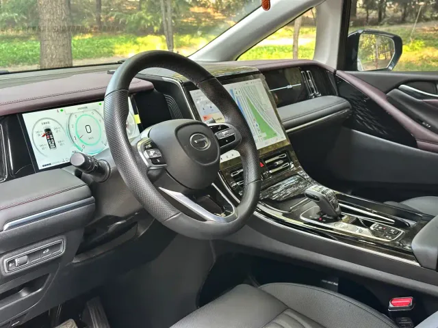 GAC Trumpchi M8 — Фото автомобиля 4