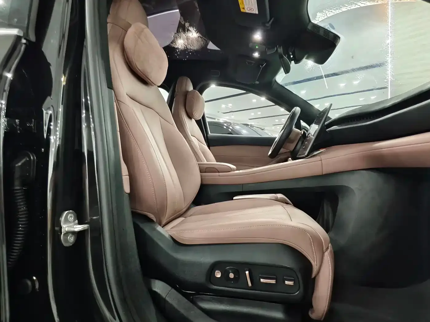 NIO NIO EC6 2024 75kWh — Фото автомобиля 12