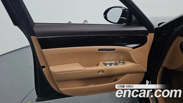 Genesis G90 Бензин 3.5 турбо AWD — Фото автомобиля 17