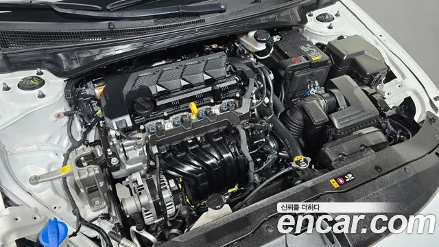 Hyundai Avante CN7 — Фото автомобиля 9