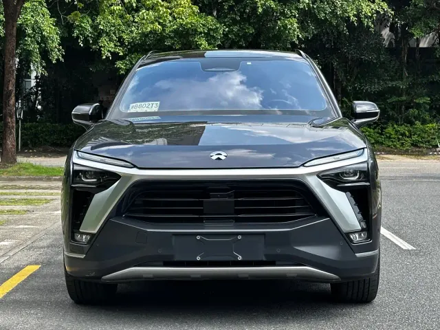 Nio ES8 — Фото автомобиля 2