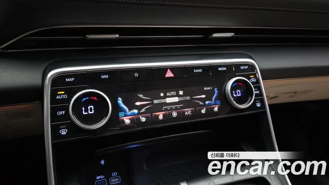 Genesis GV80 — Фото автомобиля 19