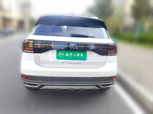 Volkswagen T-Cross — Фото автомобиля 3