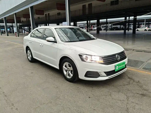 Volkswagen Lavida — Фото автомобиля 3