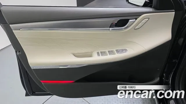 Hyundai Grandeur New — Фото автомобиля 13