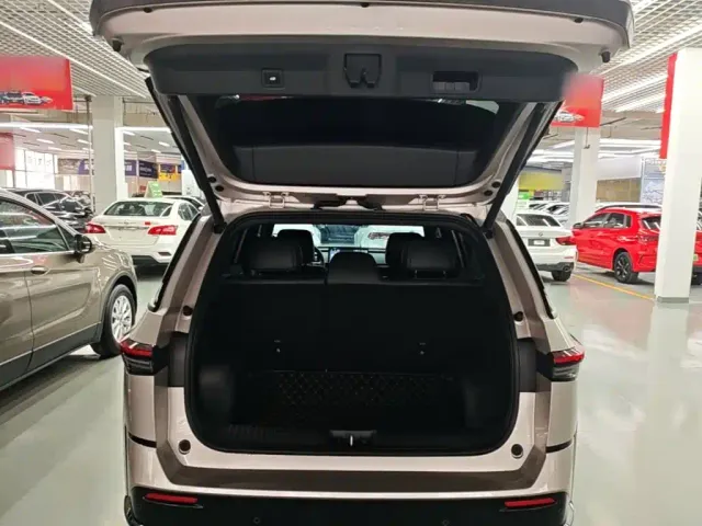 Toyota BoZhi 3X — Фото автомобиля 18
