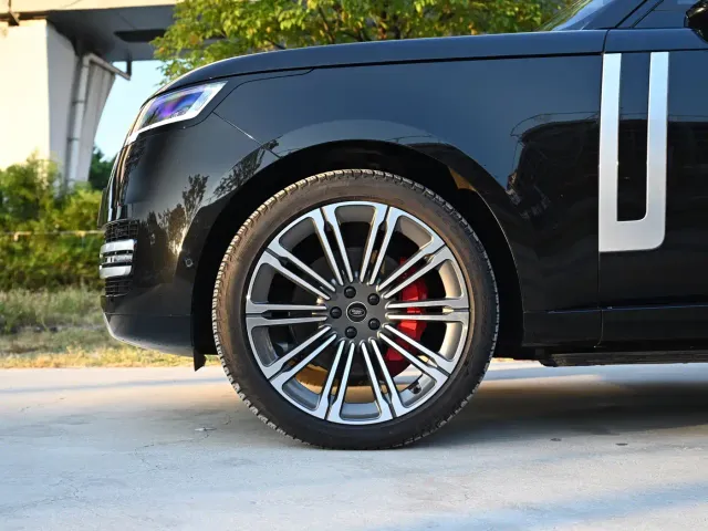 Land Rover Range Rover — Фото автомобиля 19