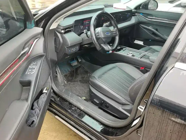 Ford Mondeo — Фото автомобиля 9