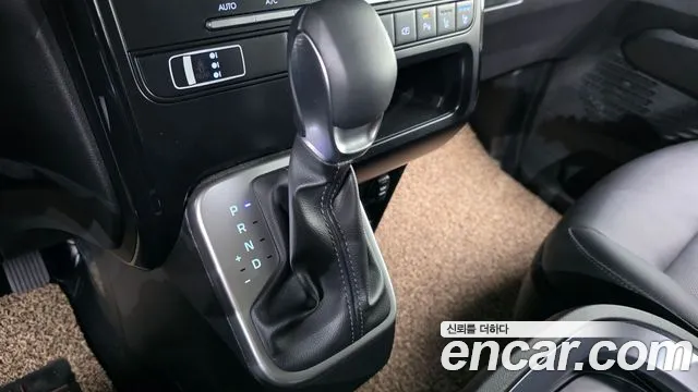 Hyundai Staria Staria (New) — Фото автомобиля 9