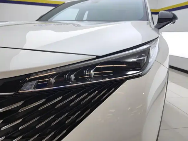Roewe RX5 — Фото автомобиля 5