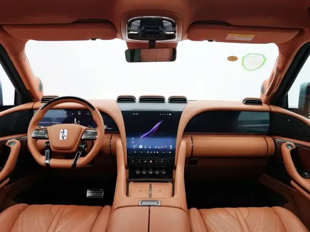 BYD U8 — Фото автомобиля 8
