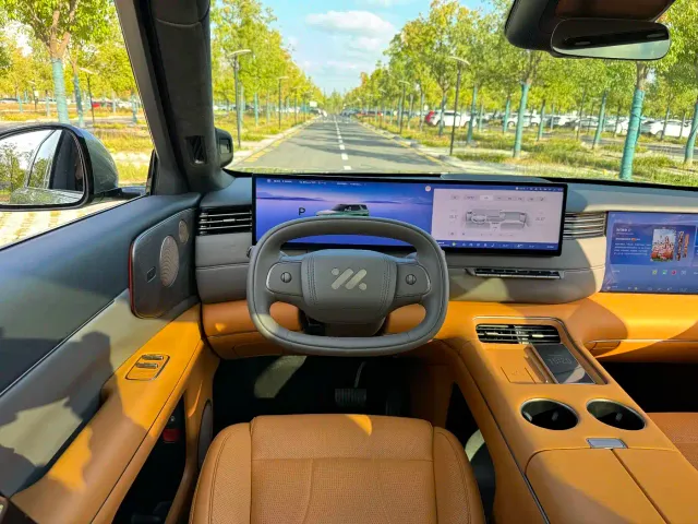 IM Motors LS8 — Фото автомобиля 13