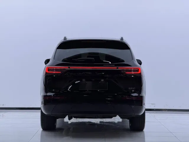 Aito M7 — Фото автомобиля 21