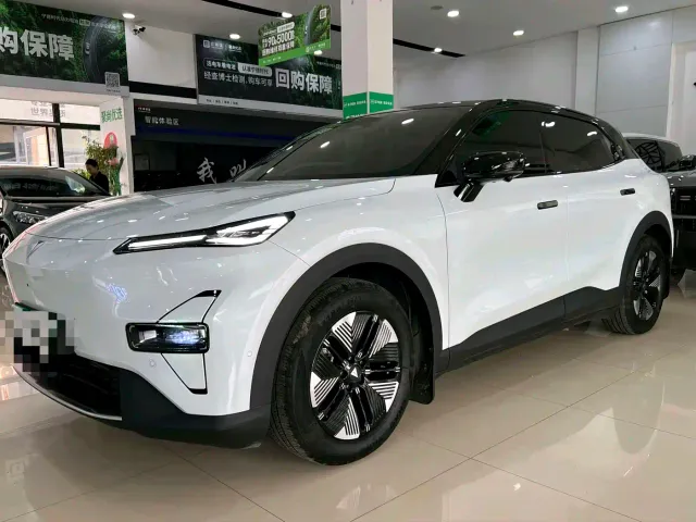 Arcfox Alpha S5 — Фото автомобиля 7