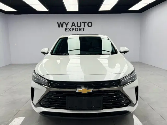 Chevrolet Monza — Фото автомобиля 3