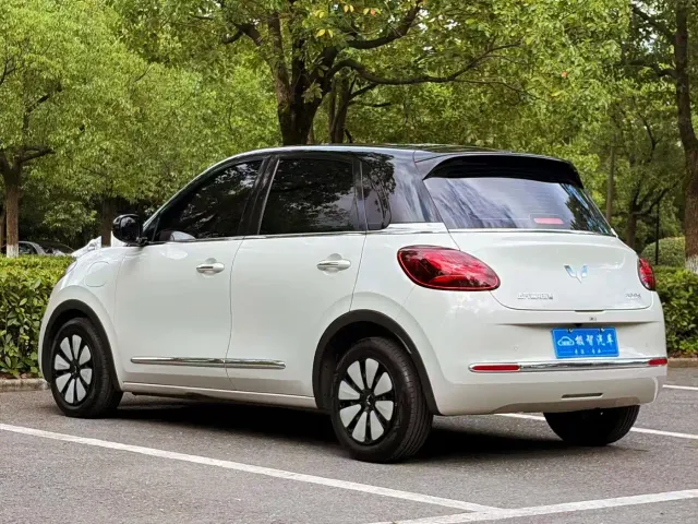 Wuling Bingo — Фото автомобиля 7