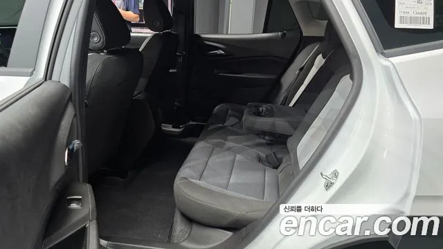 ChevroletGMDaewoo Trax Trax Кроссовер — Фото автомобиля 12