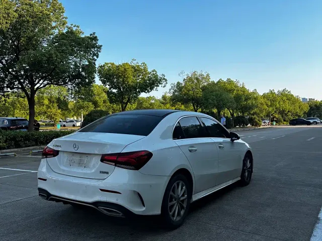 Mercedes-Benz A-Class — Фото автомобиля 6
