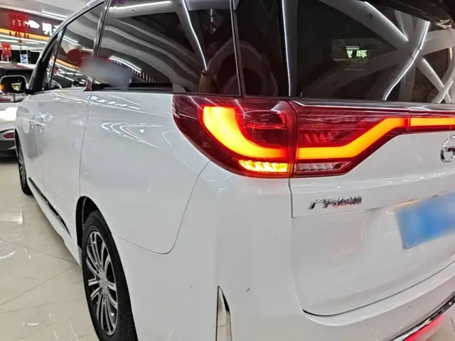 GAC Trumpchi M8 — Фото автомобиля 4