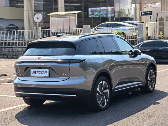 Nio ES6 — Фото автомобиля 21