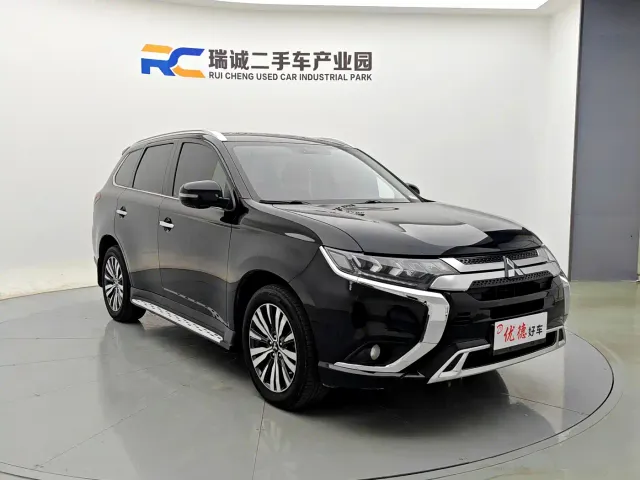 Mitsubishi Outlander — Фото автомобиля 17