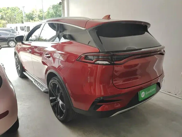 BYD Tang — Фото автомобиля 22