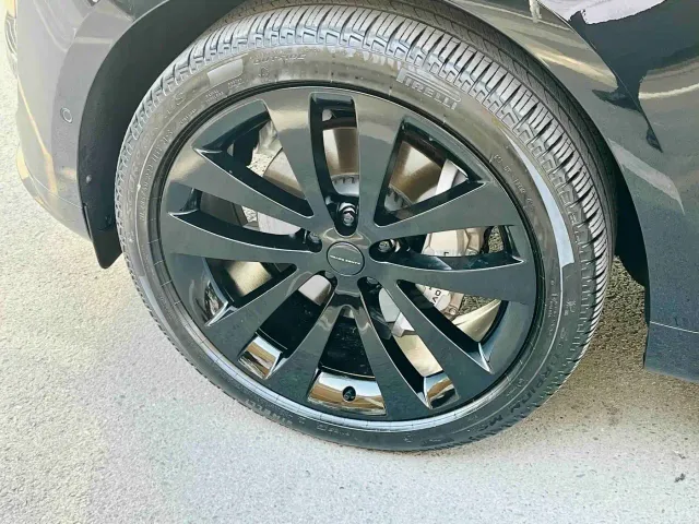 Land Rover Range Rover Sport — Фото автомобиля 15