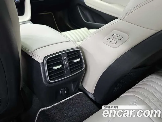 Genesis G70 New — Фото автомобиля 13