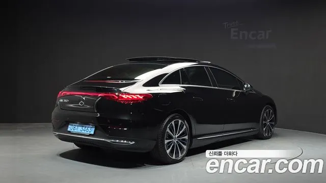 Mercedes-Benz EQE V295 — Фото автомобиля 2