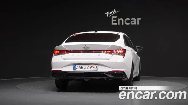 Hyundai Avante CN7 — Фото автомобиля 4