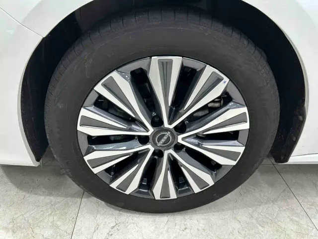 Nissan Teana 2022 2.0L XL-Upr Premium Edition — Фото автомобиля 24