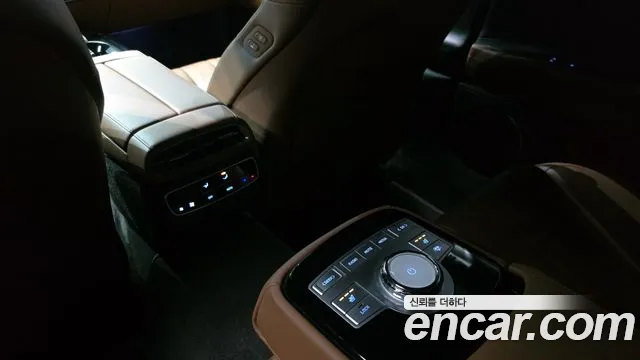 Genesis G80 Бензин 2.5 турбо 2WD — Фото автомобиля 17