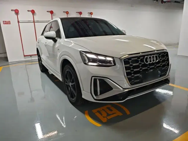 Audi Q2L — Фото автомобиля 3