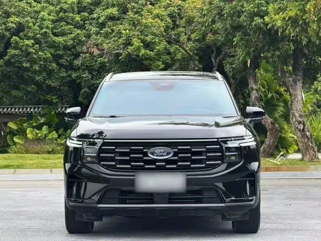 Ford Edge — Фото автомобиля 2