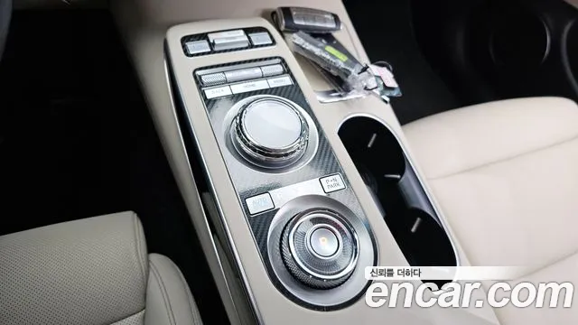 Genesis GV70 3.5T Бензин AWD — Фото автомобиля 9