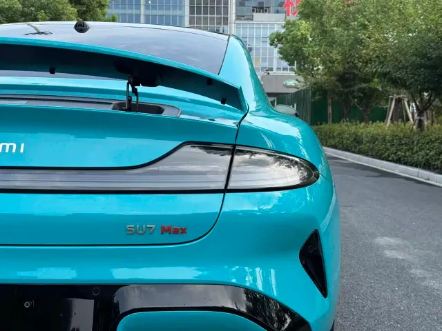 Xiaomi SU7 — Фото автомобиля 21